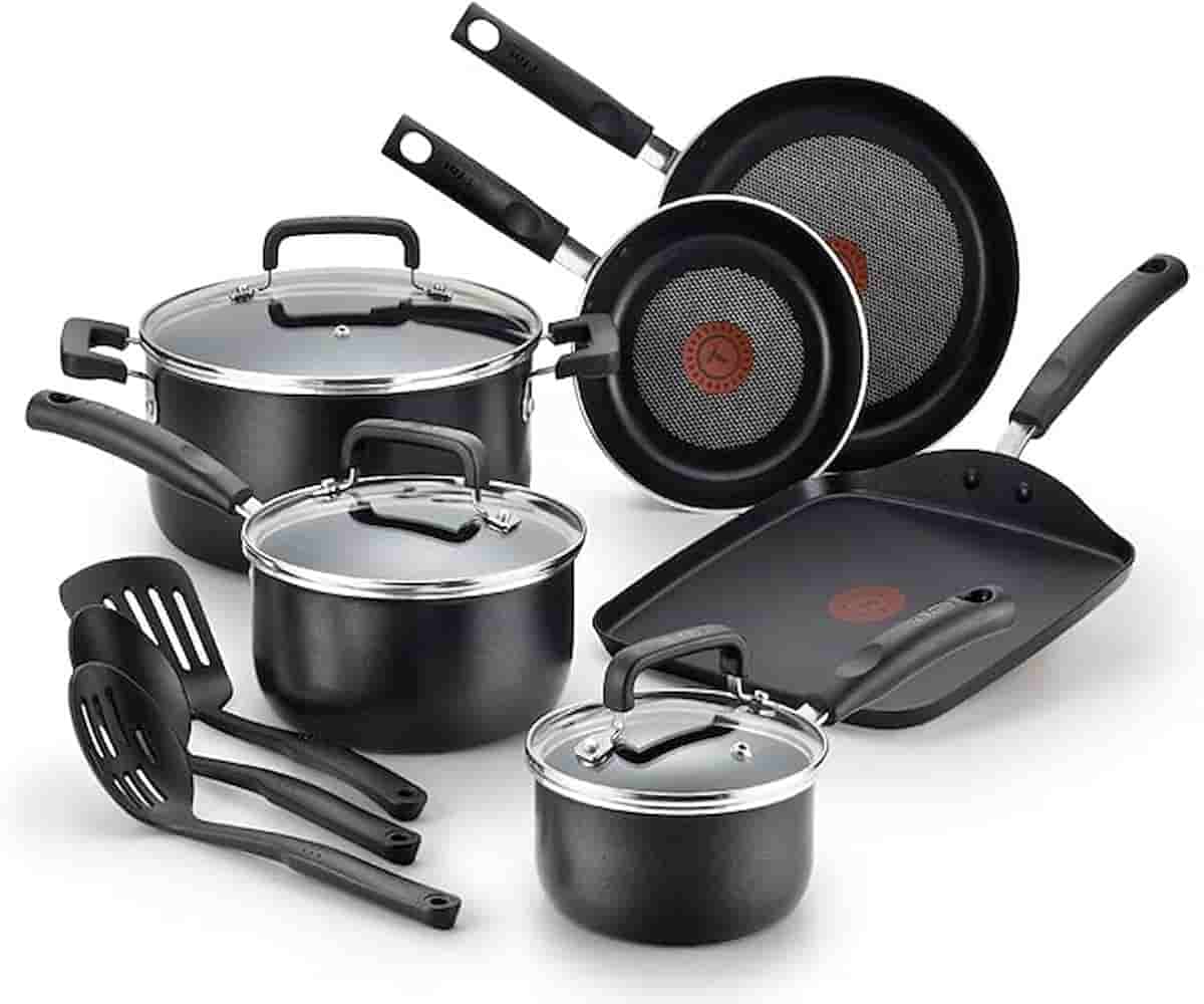 Why the T-fal Signature Set is the best budget nonstick cookware set