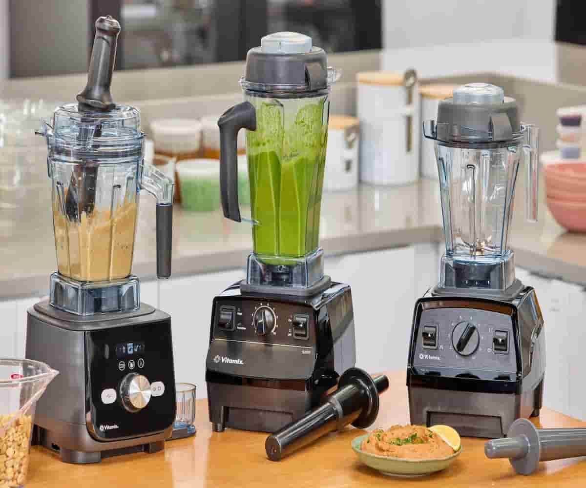 Why the Vitamix 5200 is the best professional blender for home kitchens