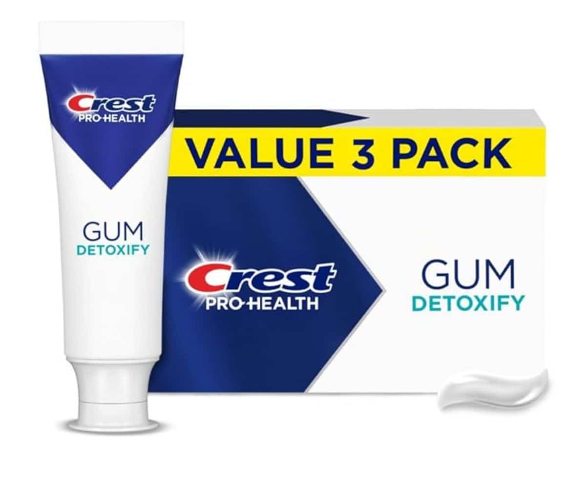 Crest Pro-Health Gum Detoxify Deep Clean Toothpaste Review: Deep clean for healthier gums.
