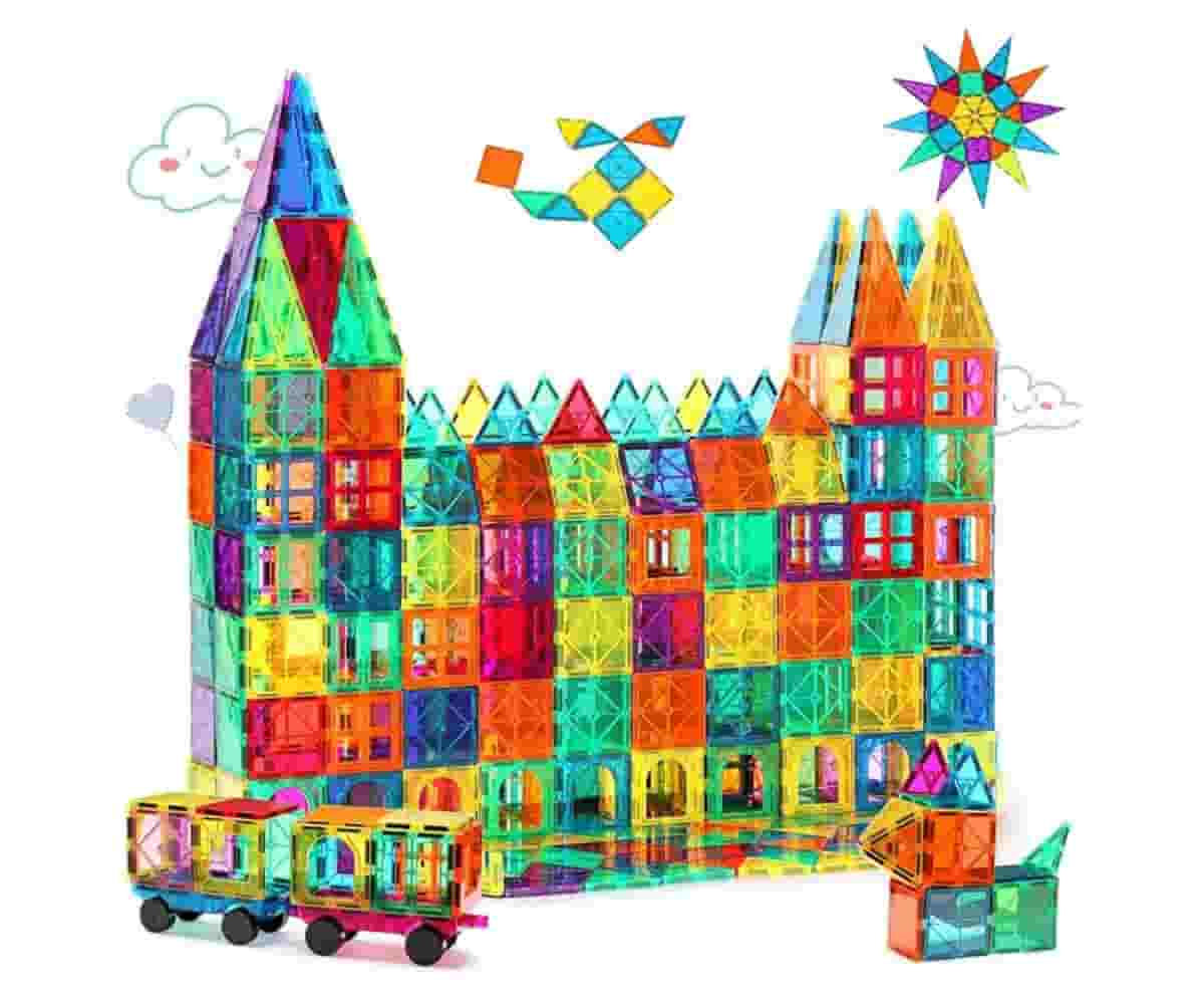 The Gemmicc Magnetic Tiles 100-piece set, complete with two magnetic cars, provides a vibrant and engaging platform for STEM-approved educational play.